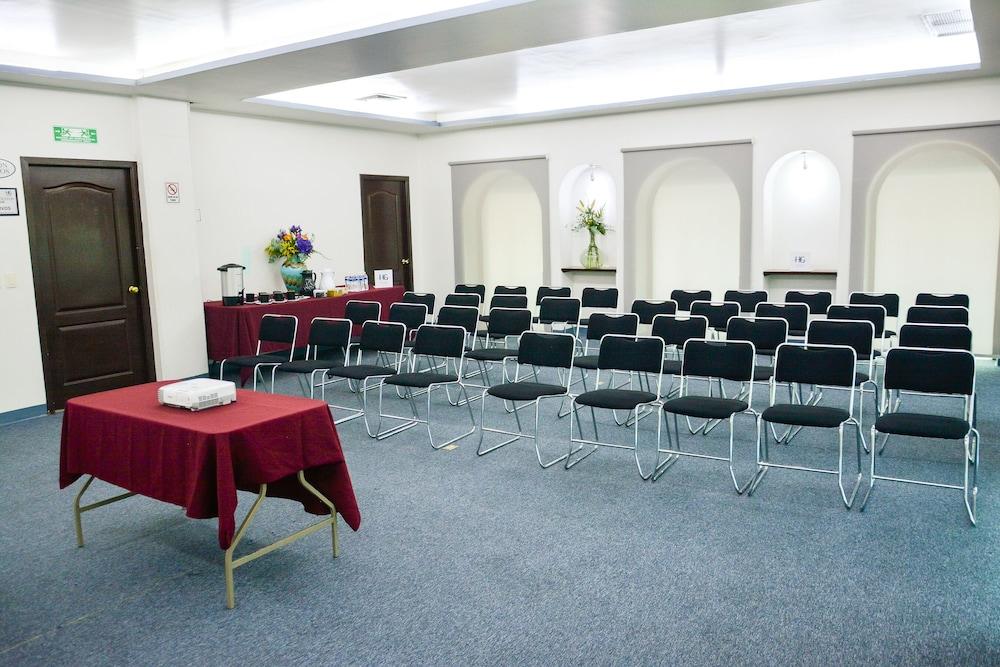 Hg Hotel Zapopan Kültér fotó