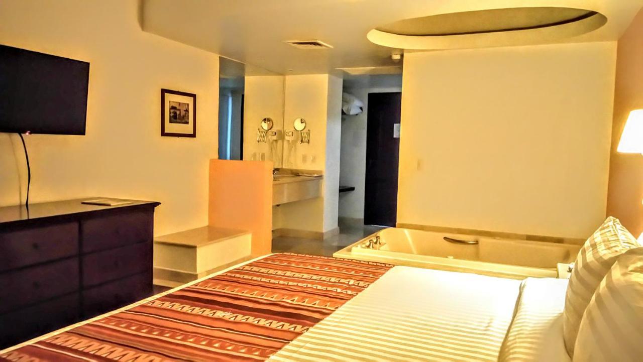 Hg Hotel Zapopan Kültér fotó